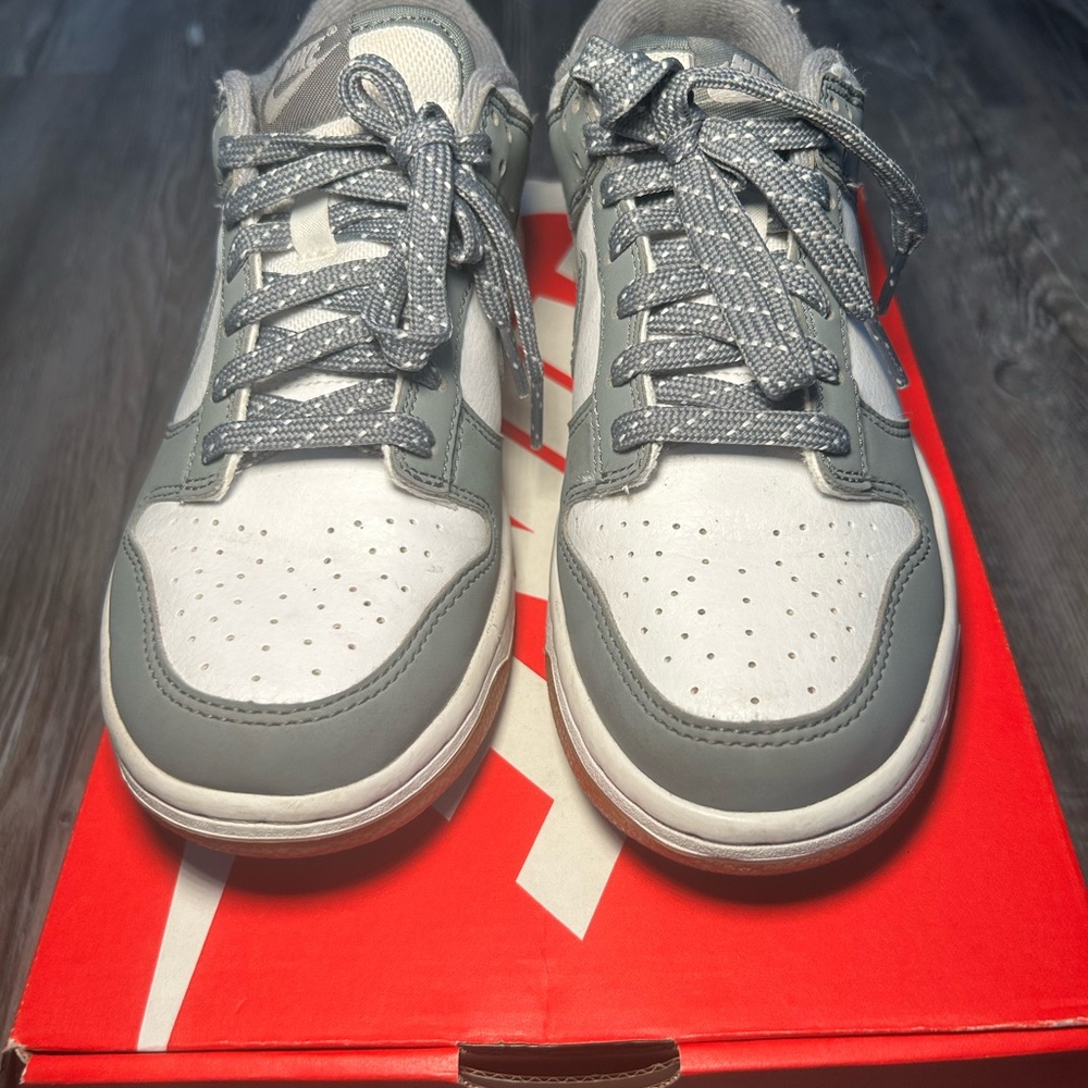 Nike Dunk Low GS Gray & White | Youth 5.5 (Women’s 7)